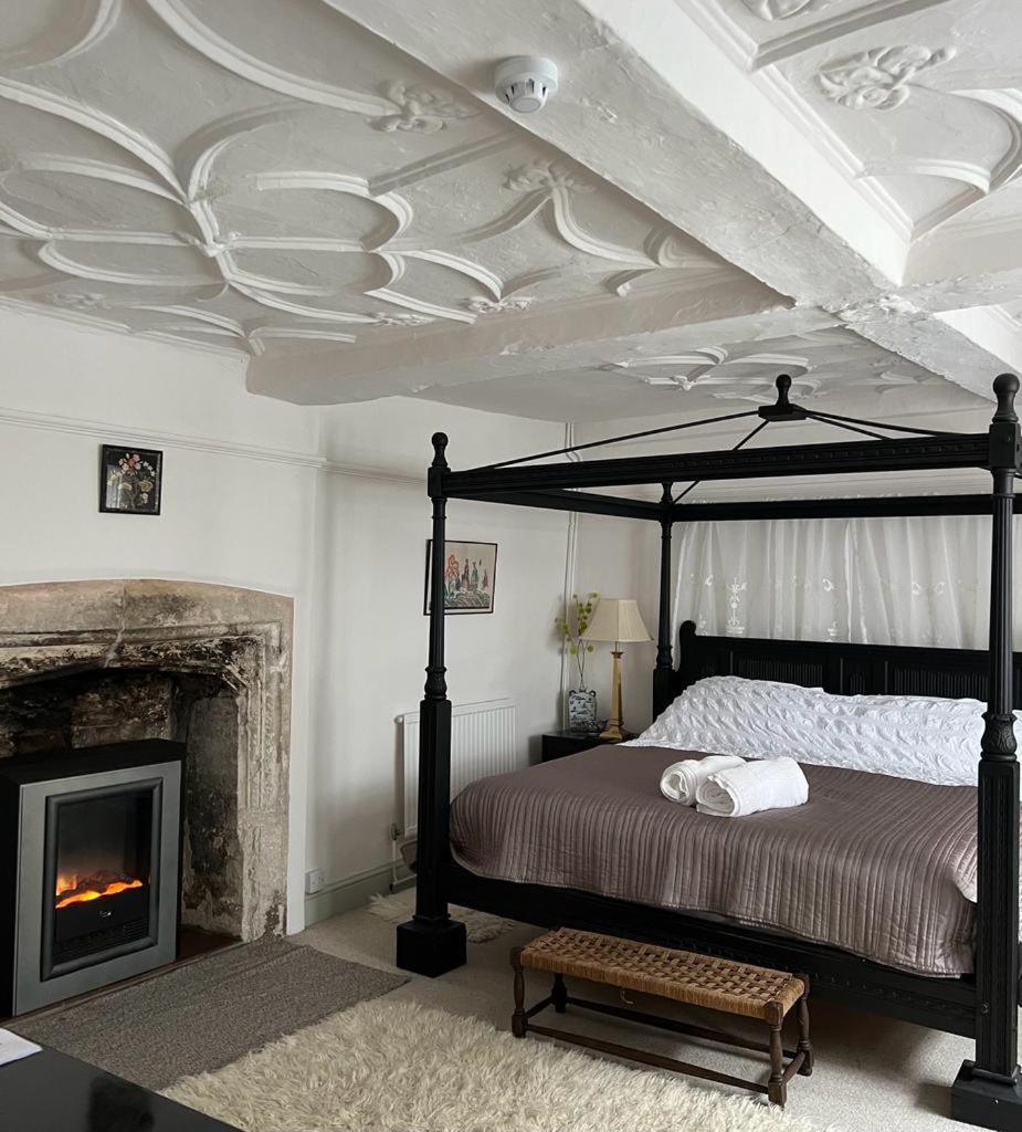 The Totnes Guest House. Upstairs At Zappa'S 外观 照片